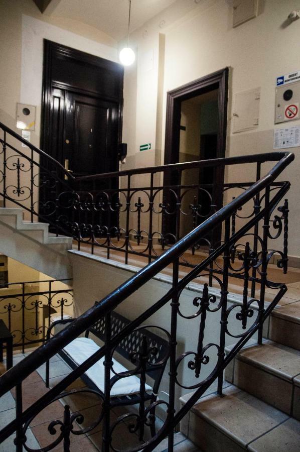 Cracow Jacuzzi Apartments - Silver Room Krakau Buitenkant foto